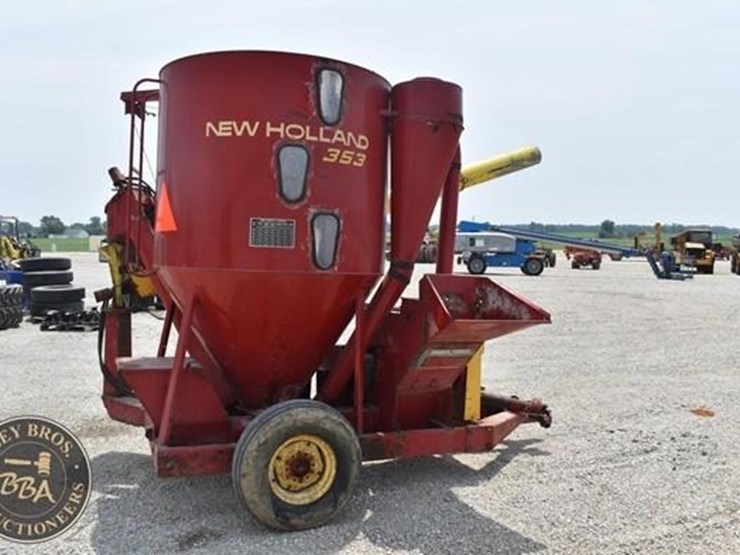 new-holland-353-image-18