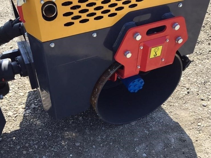 new-mms-ride-on-road-roller-image-10