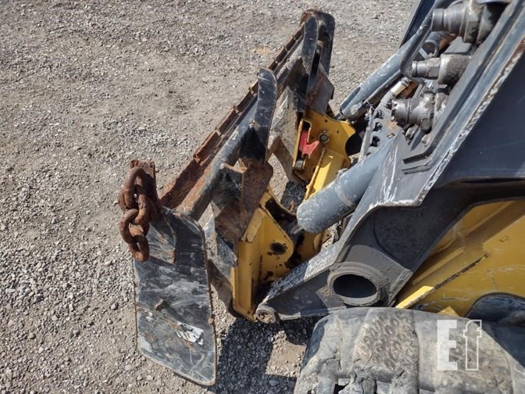 2020-deere-333g-image-19