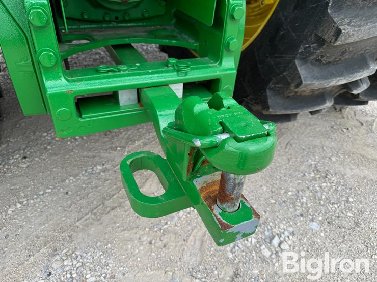 2023-john-deere-8r-250-image-12