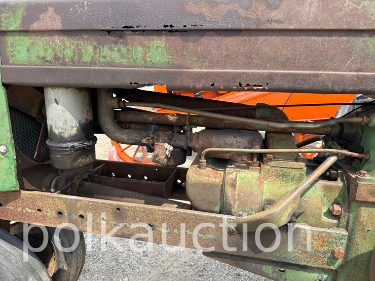 john-deere-b-image-12