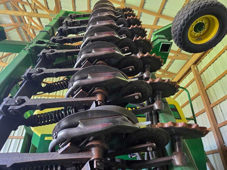 40'-jd-1990-air-seeder-image-33