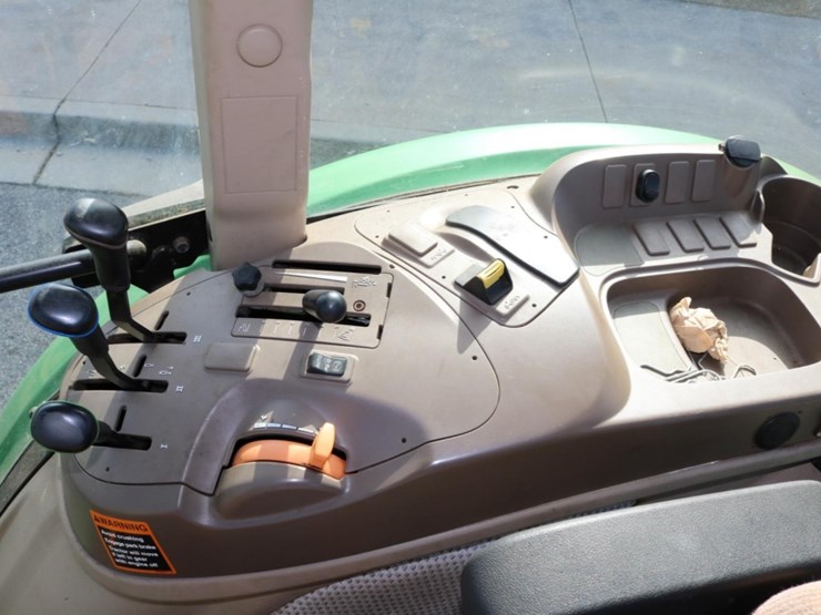 john-deere-6105e-image-19