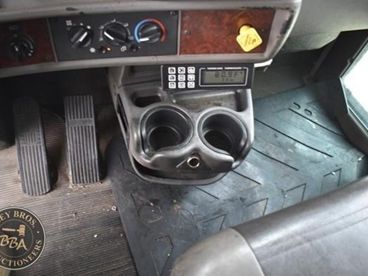 2008-kenworth-t300-image-82