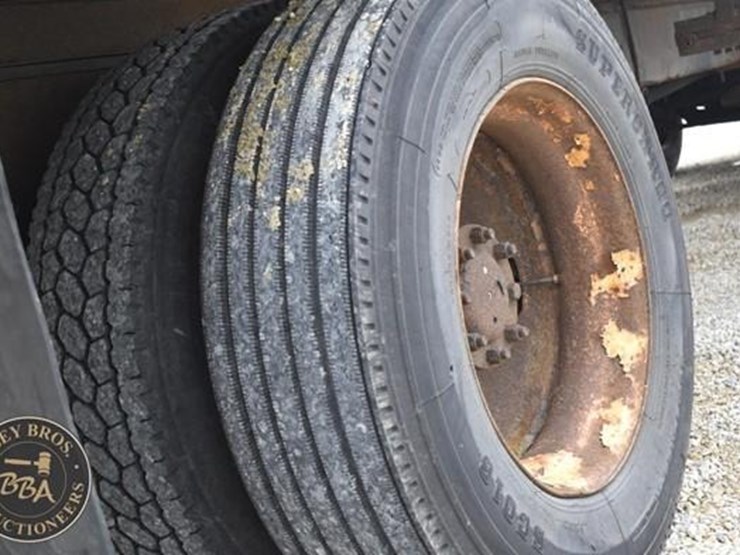 2008-kenworth-t300-image-45