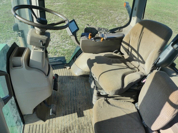 2013-john-deere-7200r-image-12