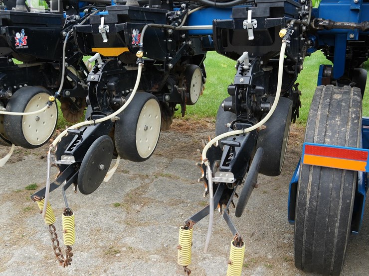 2013-kinze-3600asd-image-20