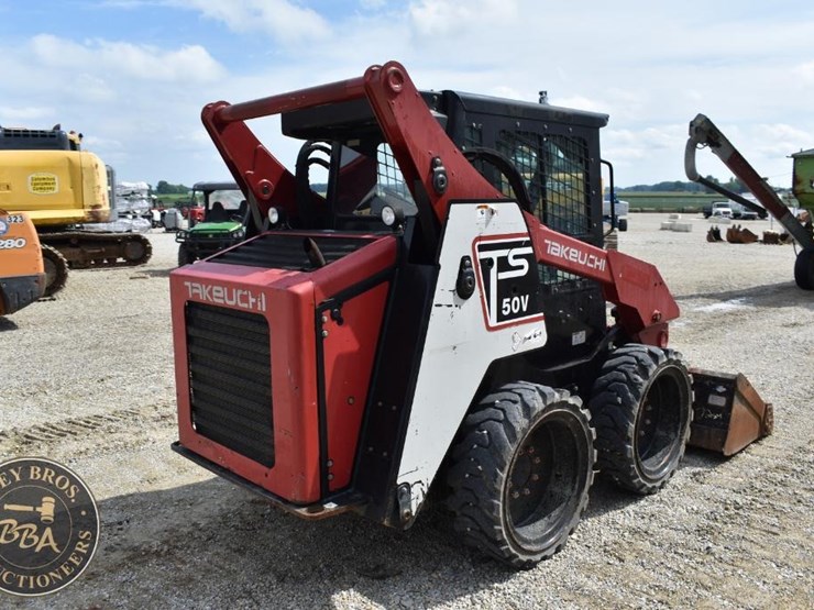 2017-takeuchi-ts50v-image-11
