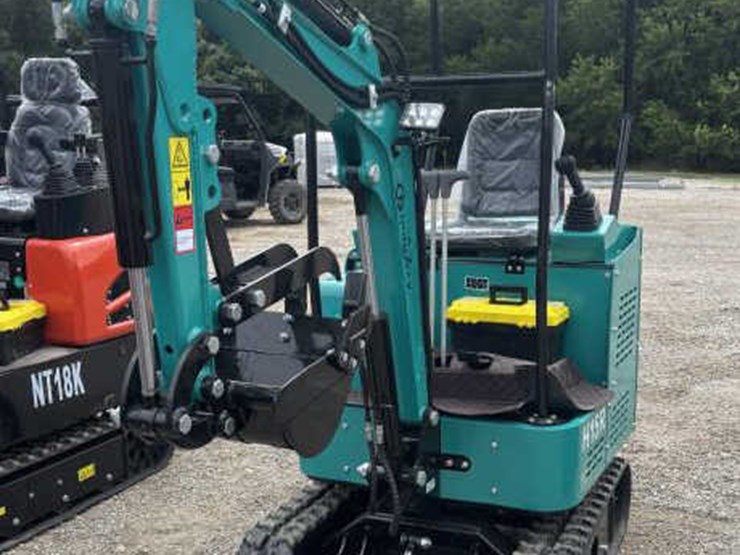 #110-•-cfg-industrial-mini-excavator-image-1