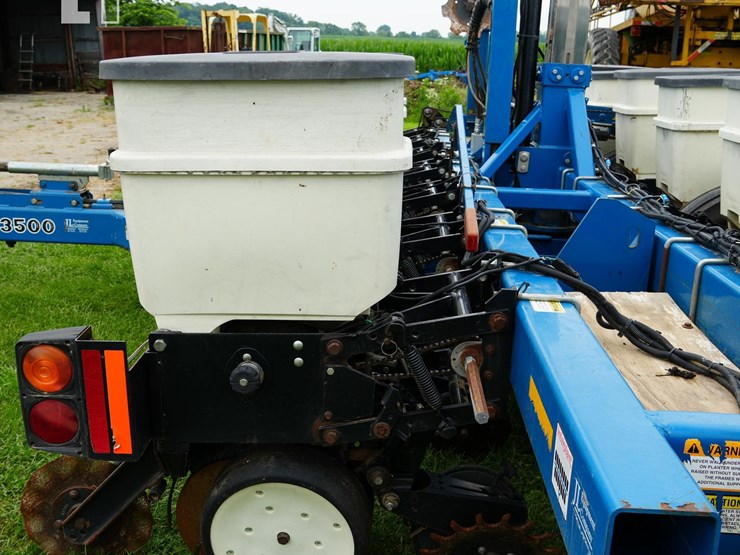 kinze-3500-image-24