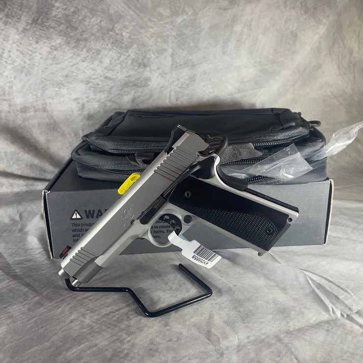 #4366 • Kimber Stainless LW Arctic 1911 45 Auto Pistol, SN: KY055858
