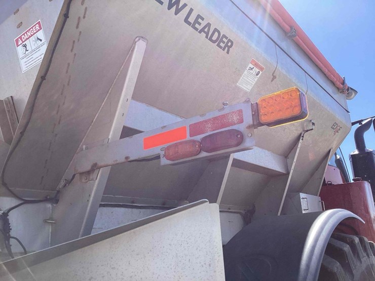 2021-case-trident-5550-spreader-image-35