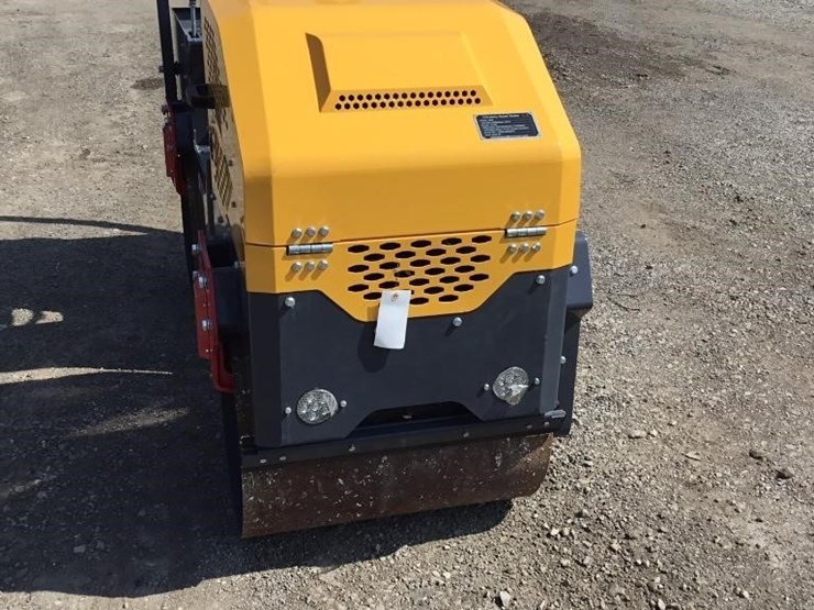 new-mms-ride-on-road-roller-image-5