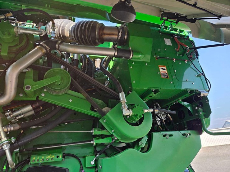 2015-john-deere-s680-image-47