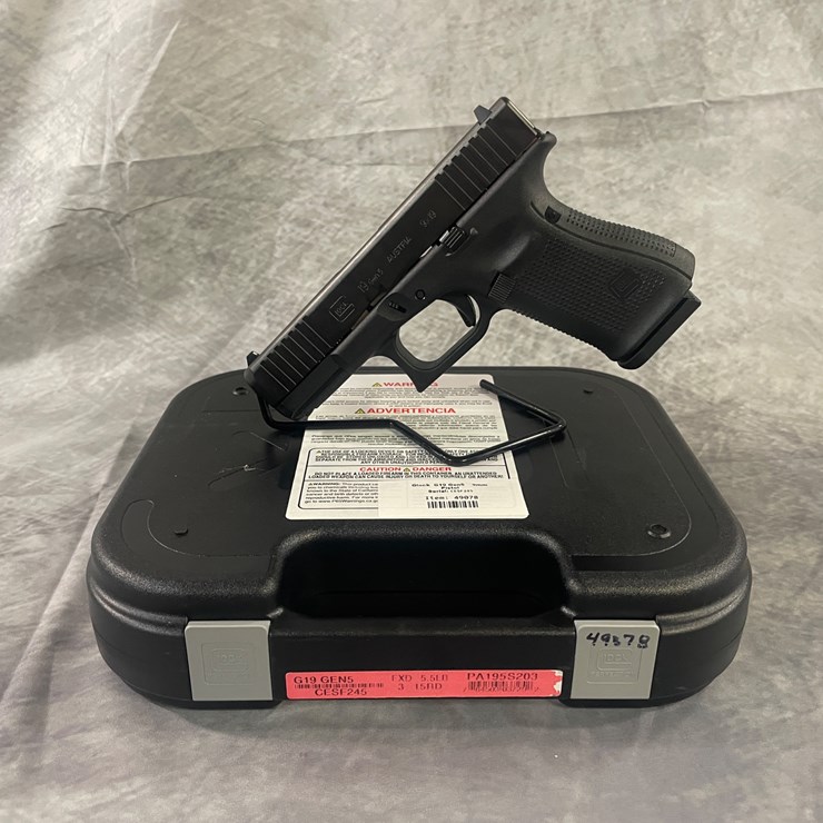 #4361 • Glock Model 19 Gen 5 9mm Luger Pistol, SN: CESF245