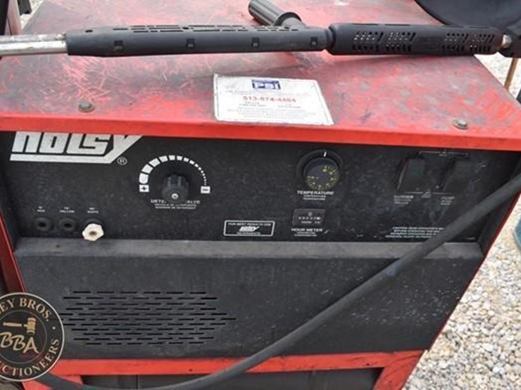hotsy-pressure-washer-36489-image-2