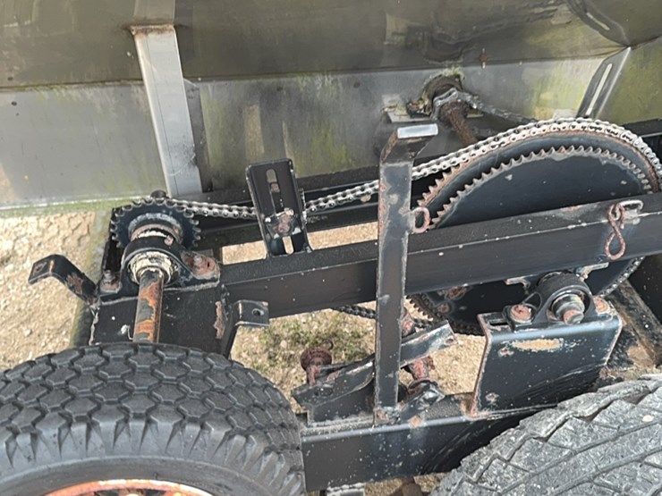 tyler-fertilizer-buggy-image-6