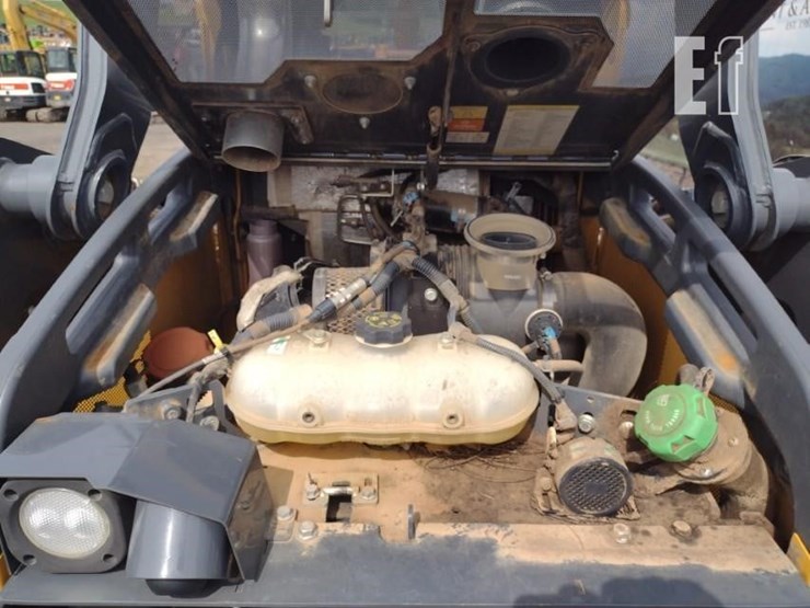 2023-deere-325g-image-36