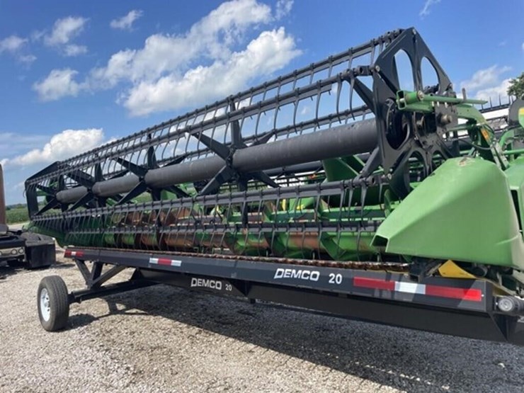 2005-john-deere-620f-image-1