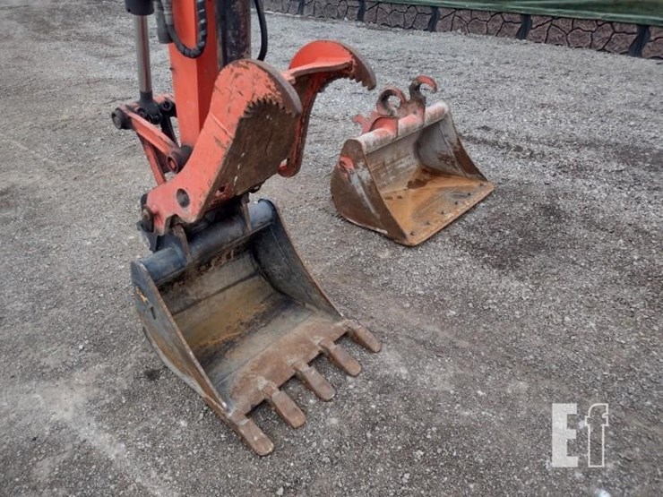2019-kubota-u35-4-image-17