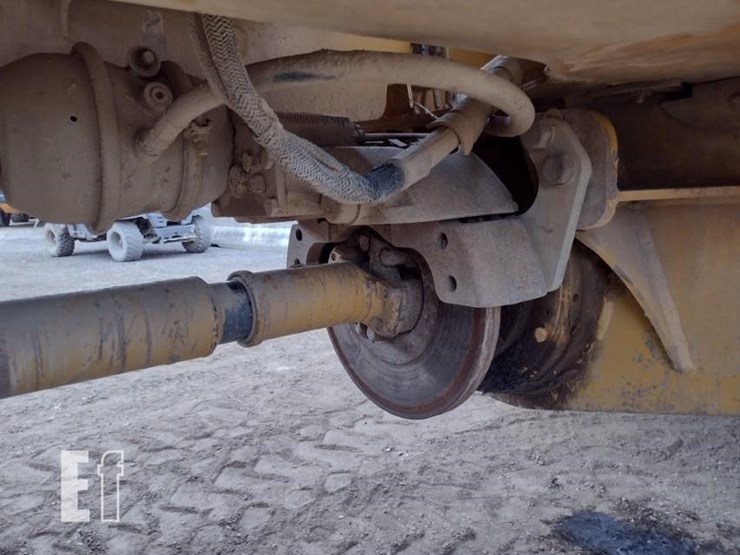 deere-300d-image-42