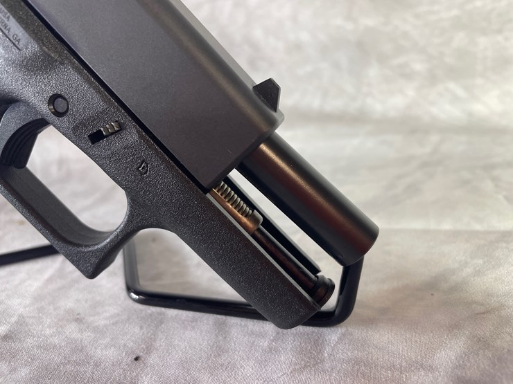 #4389-•-glock-model-43-9mm-luger-pistol,-sn:-aewk121-image-12