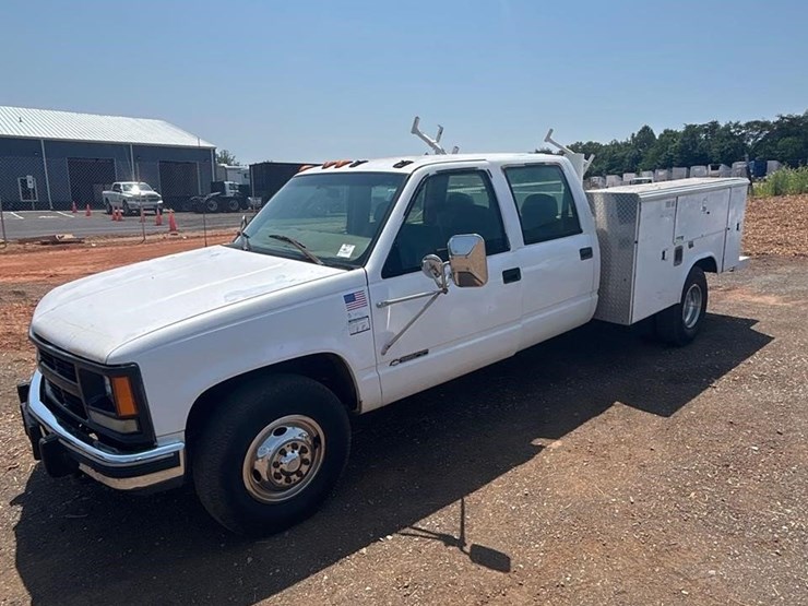 1999-chevrolet-3500-image-1