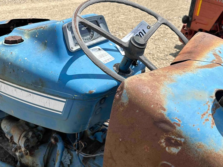 ford-3000-image-4