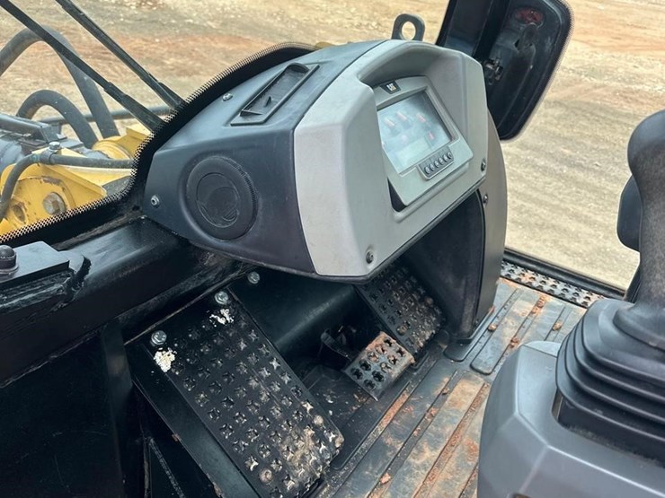 2019-caterpillar-953k-image-31