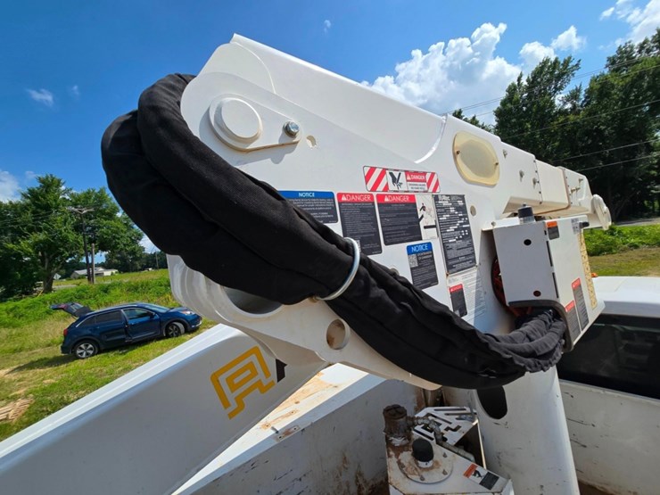 2019-ford-f550-image-21