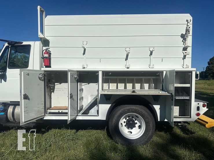 2019-international-durastar-4300-image-14