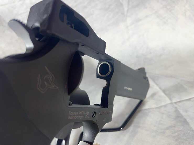 #4380-•-taurus-m44-44-rem-mag-revolver,-sn:-ael81709-image-19
