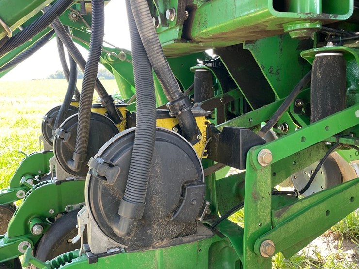 2012-john-deere-1790-image-75