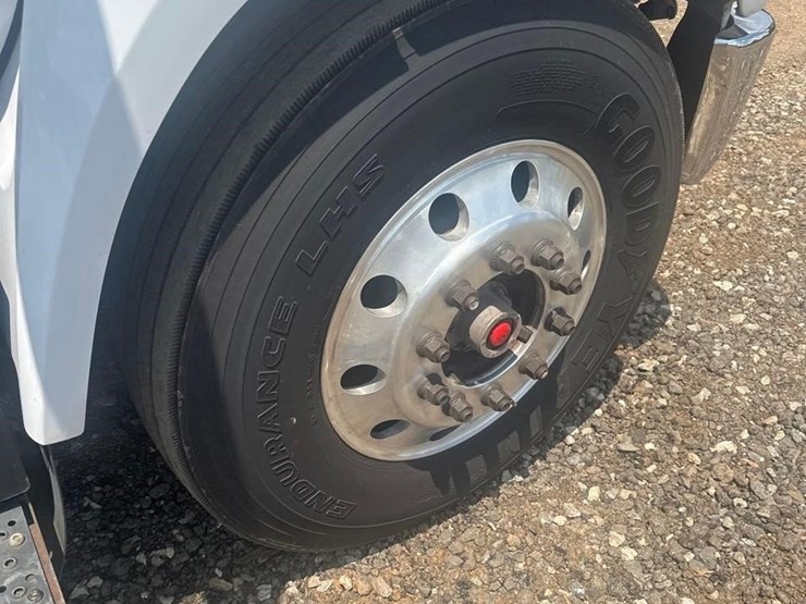 2018-ford-f650-image-14