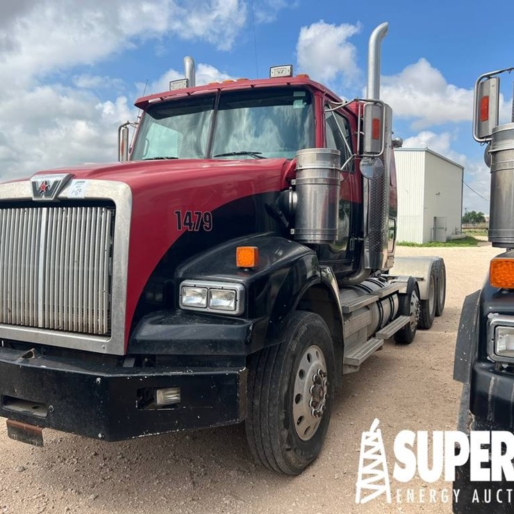 2012 WESTERN STAR 4900
