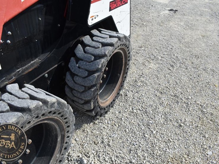 2017-takeuchi-ts50v-image-25