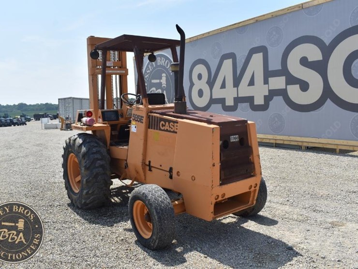 case-585e-image-10
