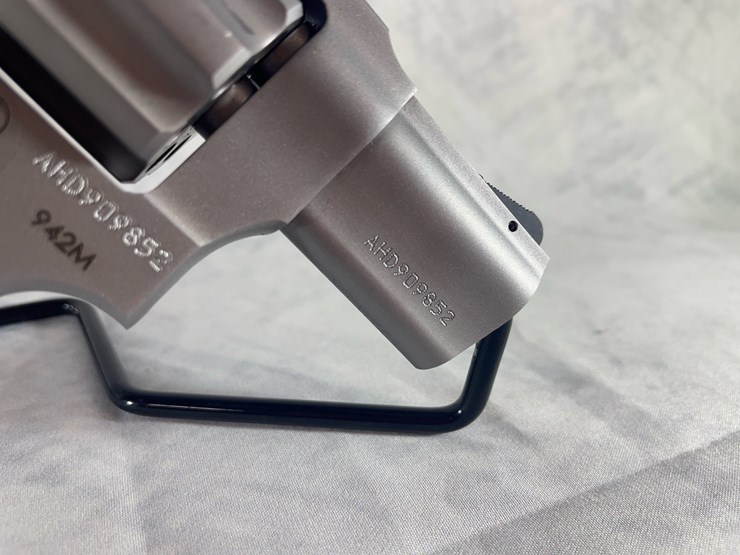 #4378-•-taurus-model-942-22-wmr-revolver,-sn:-ahd909852-image-10