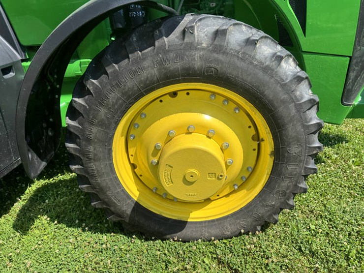 2014-john-deere-8270r-image-13