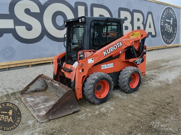 2017-kubota-ssv65-image-3