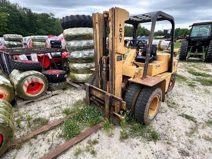 caterpillar-v80d-image-1