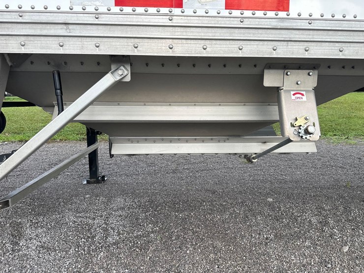 2019-40'-timpte-grain-trailer-image-12