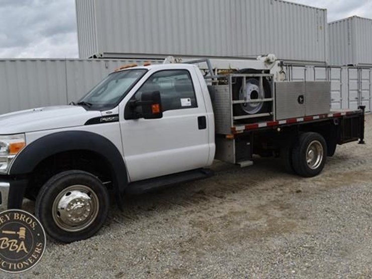 2013-ford-f550-image-3