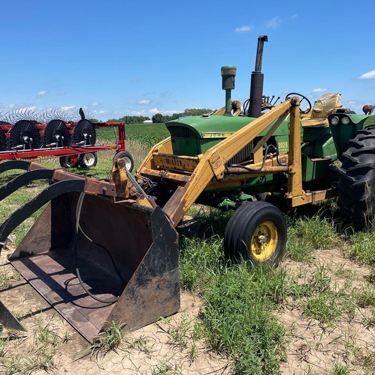 1966 JOHN DEERE 3020