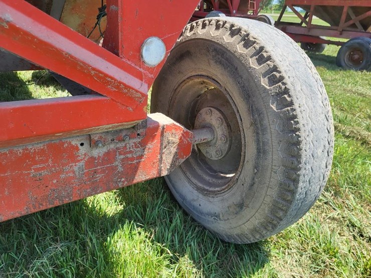 j&m-350-20-hopper-wagon-w/running-gear---tag-#1042-image-32