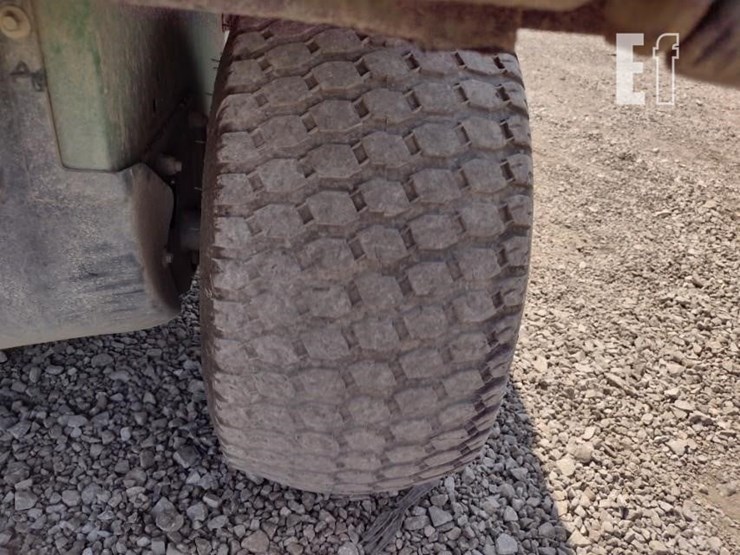 2009-john-deere-gator-te-image-12