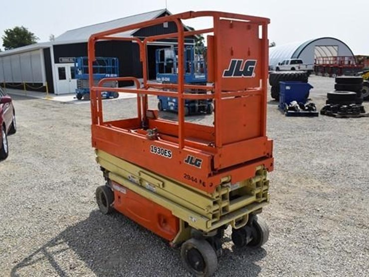 2016-jlg-1930es-image-11