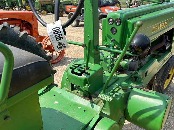 john-deere-b-image-9