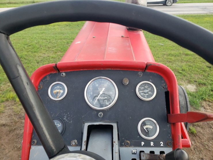 1968-massey-ferguson-1130-image-16