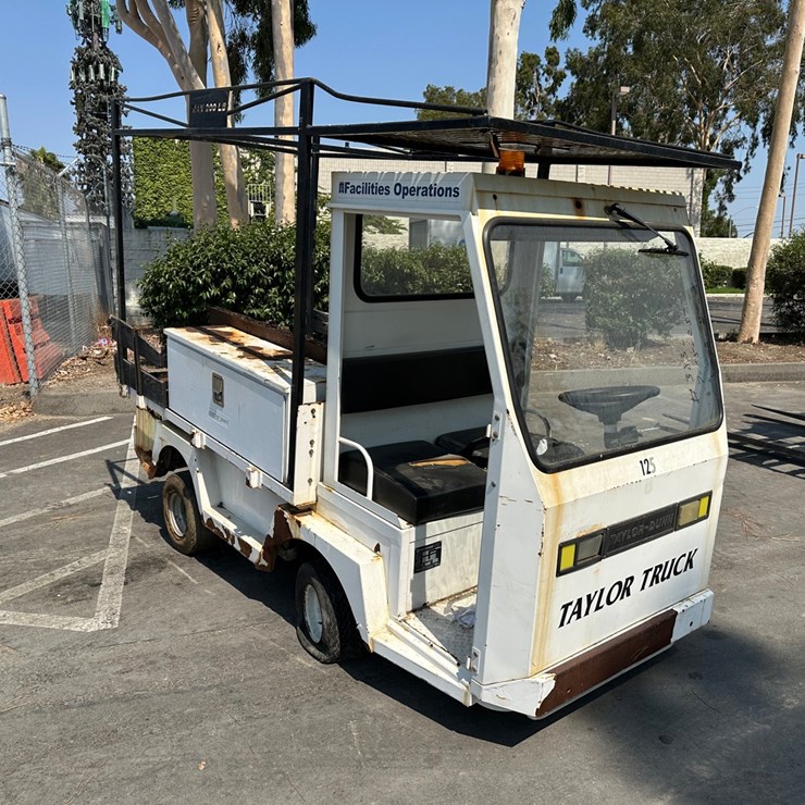 LOT#-- TAYLOR DUNN CART